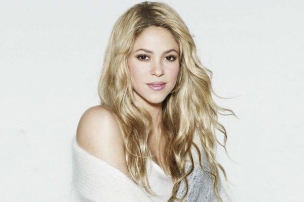 Shakira une forças com Ozuna para lançar o novo single Monotonía