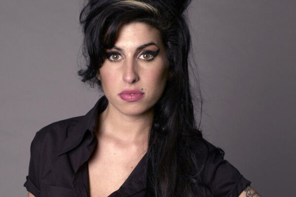 Amy Winehouse: Confira primeiro trailer da cinebiografia Back to Black
